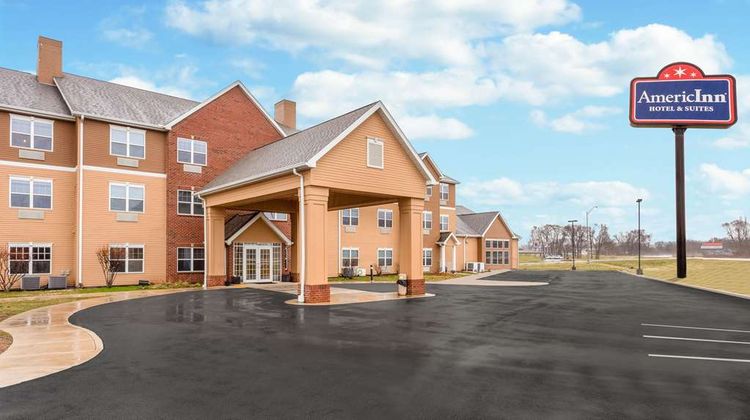 AmericInn Hotel & Suites Fulton Exterior