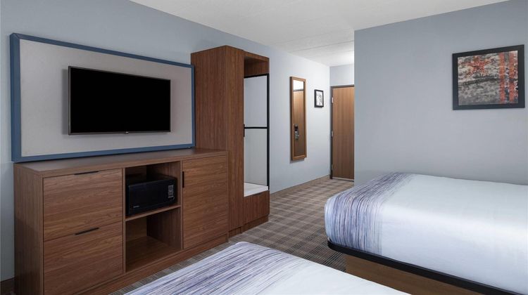 AmericInn by Wyndham Baldwin Room