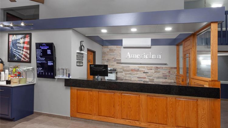 AmericInn by Wyndham Plymouth Lobby