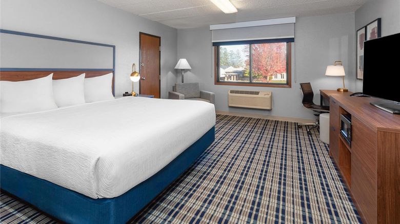 <b>AmericInn by Wyndham Plymouth Room</b>. Images powered by <a href="https://iceportal.shijigroup.com/" title="IcePortal" target="_blank">IcePortal</a>.