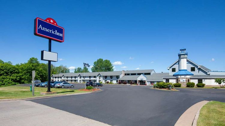 AmericInn by Wyndham Ashland Exterior
