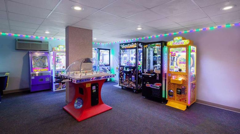 <b>AmericInn by Wyndham Ashland Recreation</b>. Images powered by <a href="https://iceportal.shijigroup.com/" title="IcePortal" target="_blank">IcePortal</a>.