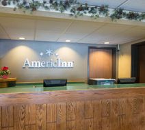 AmericInn by Wyndham Minocqua Lobby