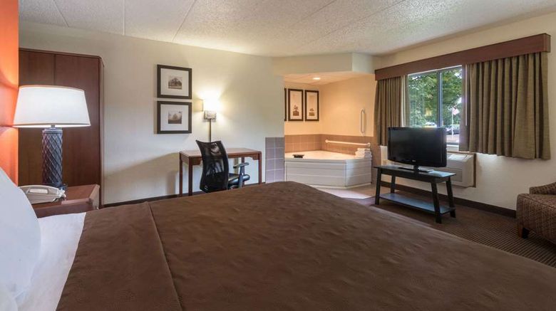 <b>AmericInn by Wyndham Minocqua Suite</b>. Images powered by <a href="https://iceportal.shijigroup.com/" title="IcePortal" target="_blank">IcePortal</a>.