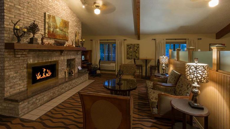 <b>AmericInn by Wyndham Minocqua Lobby</b>. Images powered by <a href="https://iceportal.shijigroup.com/" title="IcePortal" target="_blank">IcePortal</a>.