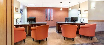AmericInn by Wyndham Sheboygan Lobby
