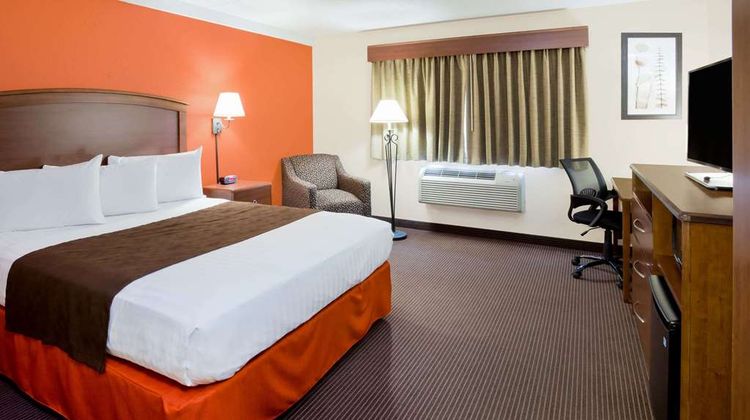 AmericInn by Wyndham Ironwood Room