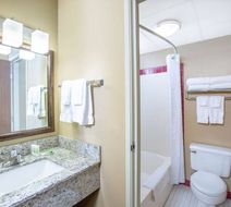 AmericInn Lodge and Suites Clear Lake Room