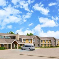 AmericInn Lodge and Suites Clear Lake