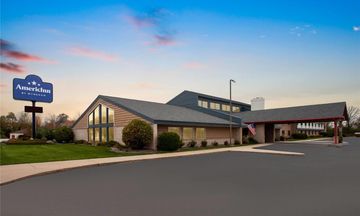 AmericInn by Wyndham Green Bay West
