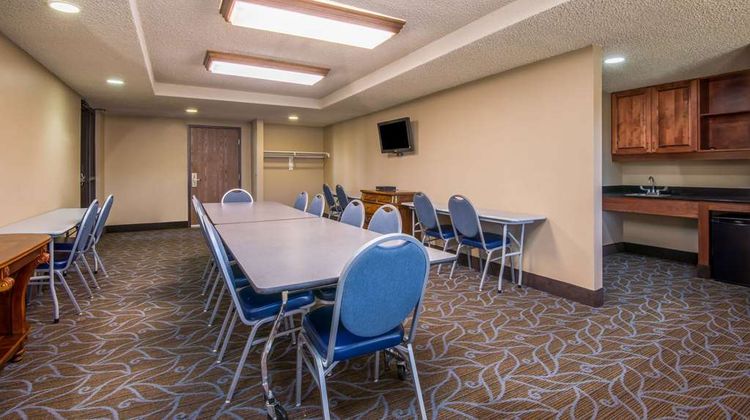 AmericInn by Wyndham Windsor Meeting