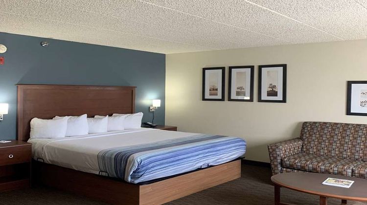 AmericInn by Wyndham Windsor Room