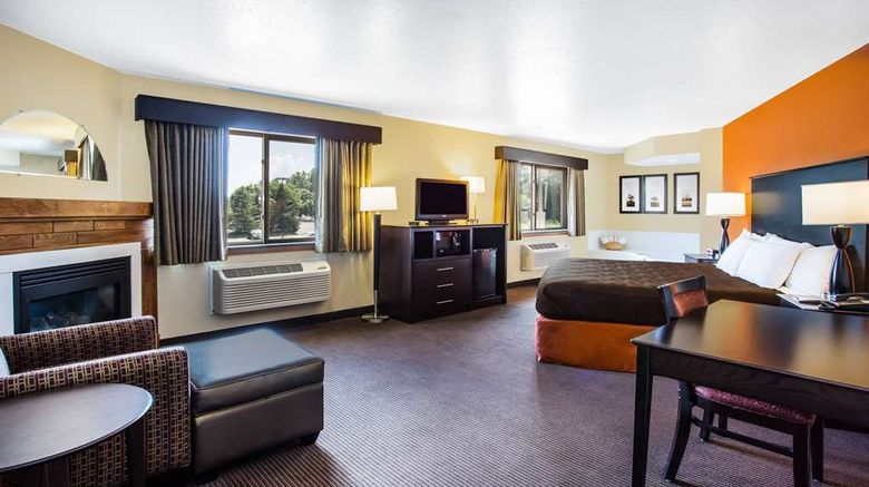 <b>AmericInn by Wyndham Menomonie Suite</b>. Images powered by <a href="https://iceportal.shijigroup.com/" title="IcePortal" target="_blank">IcePortal</a>.
