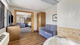 AmericInn by Wyndham Albert Lea Suite
