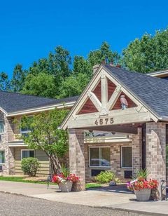 AmericInn by Wyndham White Bear Lake