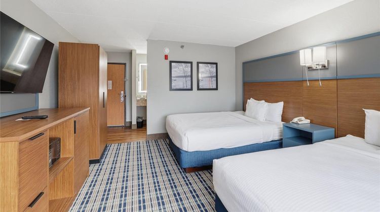 AmericInn by Wyndham White Bear Lake Room