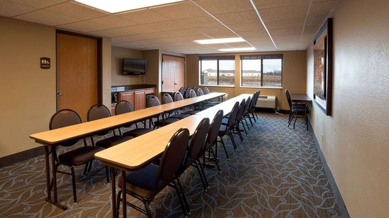 <b>AmericInn Hotel & Suites Bay City Meeting</b>. Images powered by <a href="https://iceportal.shijigroup.com/" title="IcePortal" target="_blank">IcePortal</a>.