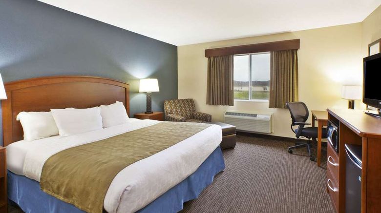 <b>AmericInn Hotel & Suites Bay City Room</b>. Images powered by <a href="https://iceportal.shijigroup.com/" title="IcePortal" target="_blank">IcePortal</a>.