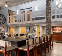 AmericInn by Wyndham Grand Forks Lobby