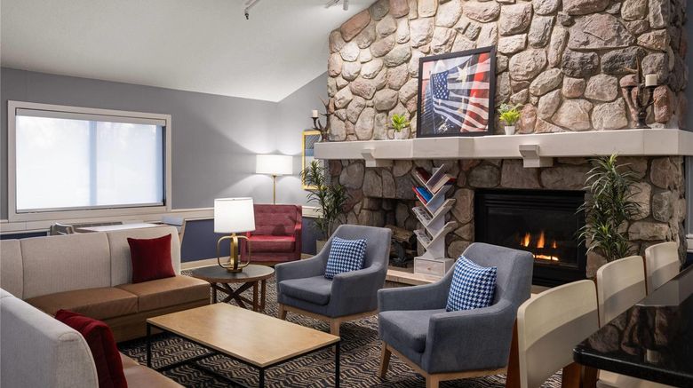 <b>AmericInn by Wyndham Grand Forks Lobby</b>. Images powered by <a href="https://iceportal.shijigroup.com/" title="IcePortal" target="_blank">IcePortal</a>.
