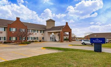 AmericInn by Wyndham Pella