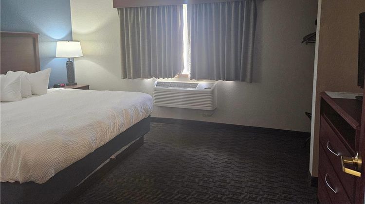 AmericInn Lodge & Suites Marshall Room