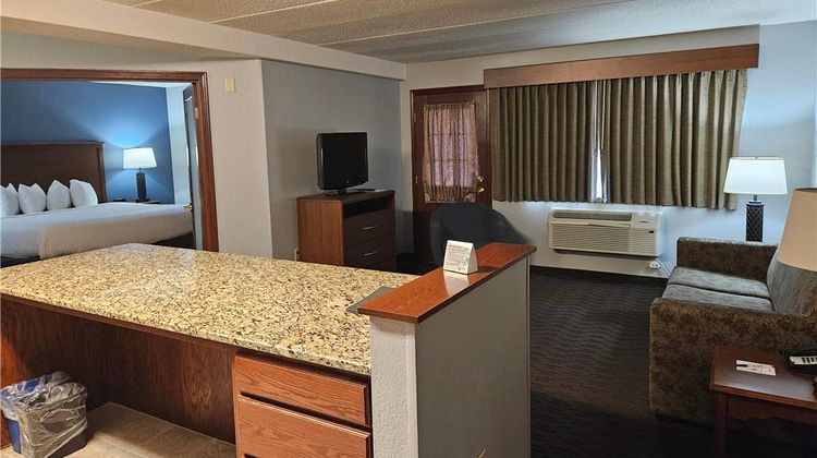AmericInn Lodge & Suites Marshall Room