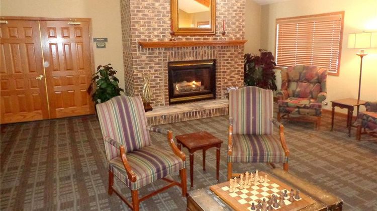 AmericInn Lodge & Suites Marshall Lobby