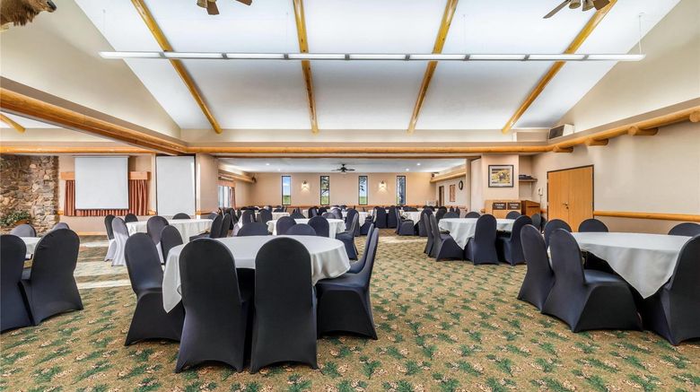 <b>AmericInn by Wyndham Chamberlain Meeting</b>. Images powered by <a href="https://iceportal.shijigroup.com/" title="IcePortal" target="_blank">IcePortal</a>.