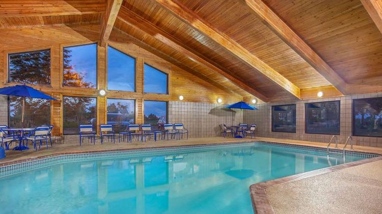 AmericInn Hotel & Suites Stillwater Pool