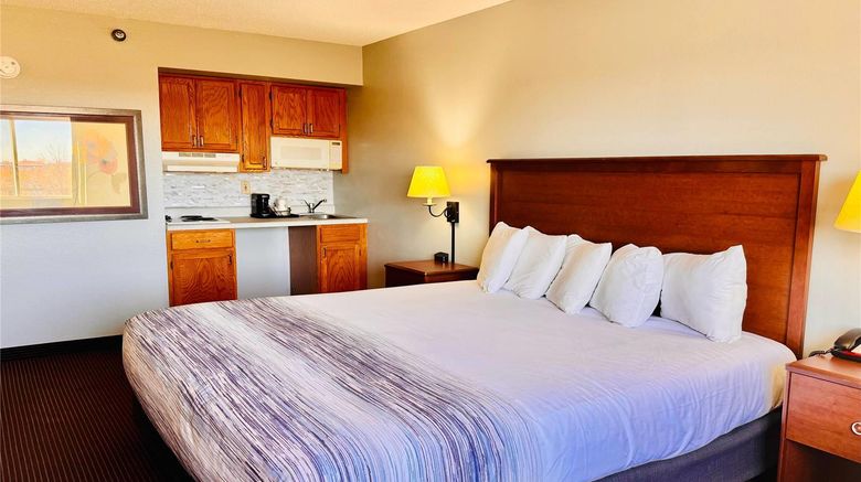 <b>AmericInn Hotel & Suites Stillwater Room</b>. Images powered by <a href="https://iceportal.shijigroup.com/" title="IcePortal" target="_blank">IcePortal</a>.