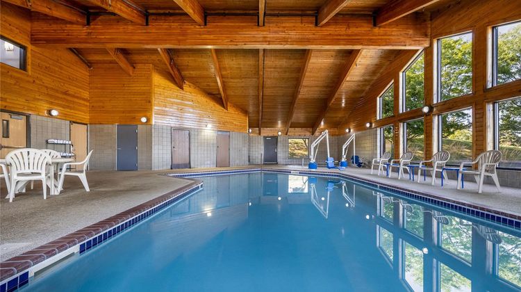 AmericInn Hotel & Suites Stillwater Pool