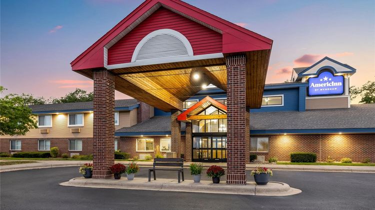 AmericInn Hotel & Suites Stillwater Exterior