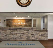 AmericInn by Wyndham Inver Grove Lobby