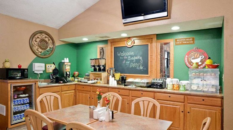 <b>AmericInn by Wyndham Manitowoc Other</b>. Images powered by <a href="https://iceportal.shijigroup.com/" title="IcePortal" target="_blank">IcePortal</a>.