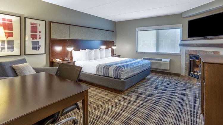 AmericInn by Wyndham Madison South Room