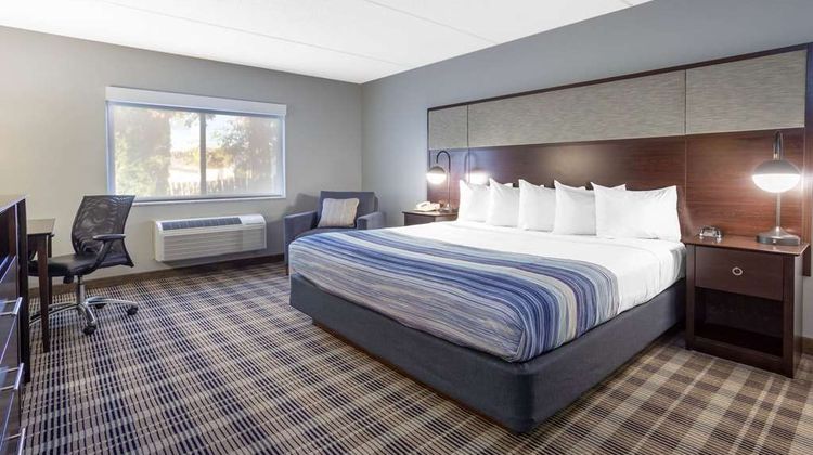 AmericInn by Wyndham Madison South Room