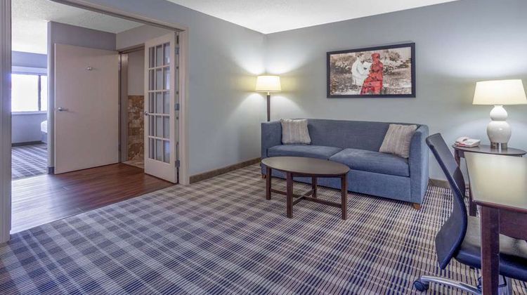 AmericInn by Wyndham Madison South Suite