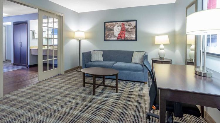 AmericInn by Wyndham Madison South Suite