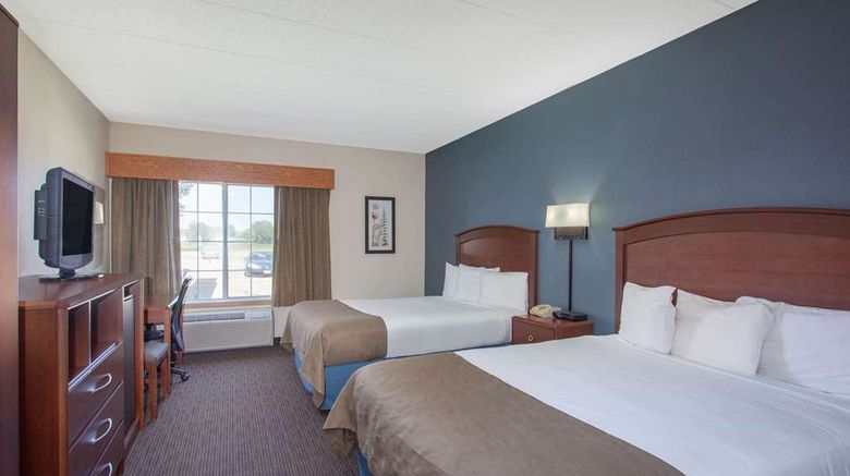 <b>AmericInn by Wyndham Hutchinson Room</b>. Images powered by <a href="https://iceportal.shijigroup.com/" title="IcePortal" target="_blank">IcePortal</a>.