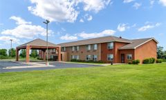 AmericInn by Wyndham Hutchinson