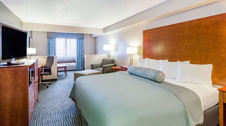 <b>AmericInn by Wyndham Des Moines Suite</b>. Images powered by <a href="https://iceportal.shijigroup.com/" title="IcePortal" target="_blank">IcePortal</a>.