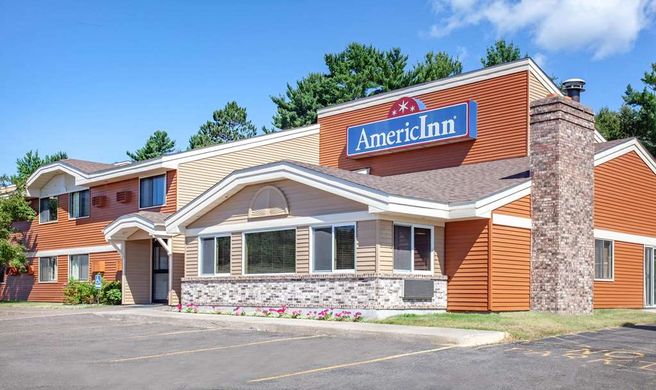 AmericInn by Wyndham Cloquet Exterior