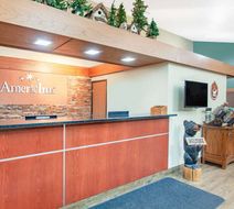 AmericInn by Wyndham Cloquet Lobby