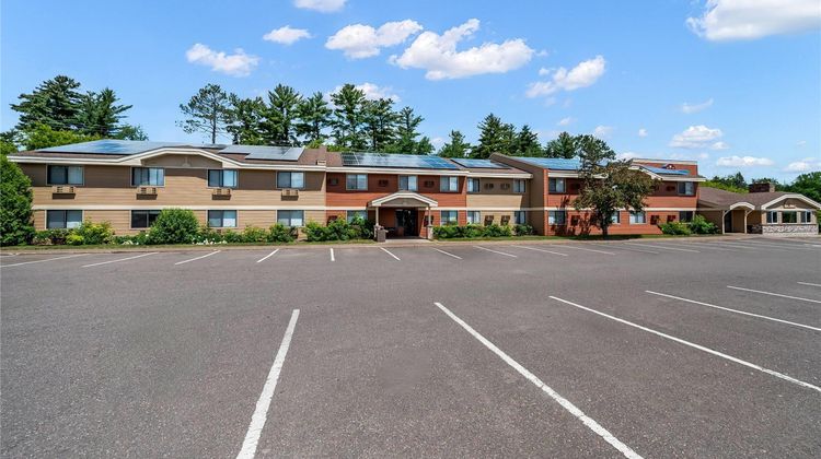 AmericInn by Wyndham Cloquet Exterior