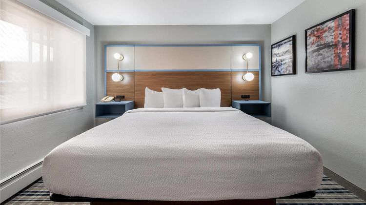 AmericInn by Wyndham Cloquet Suite