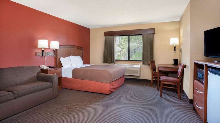 AmericInn by Wyndham Park Rapids Room
