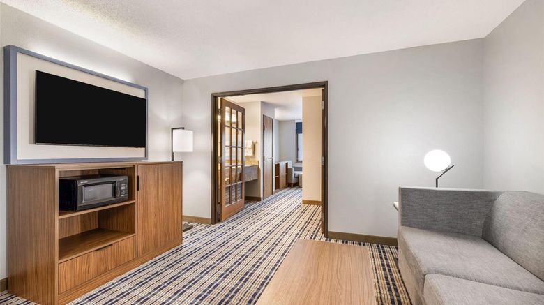 <b>AmericInn by Wyndham Bismarck Suite</b>. Images powered by <a href="https://iceportal.shijigroup.com/" title="IcePortal" target="_blank">IcePortal</a>.