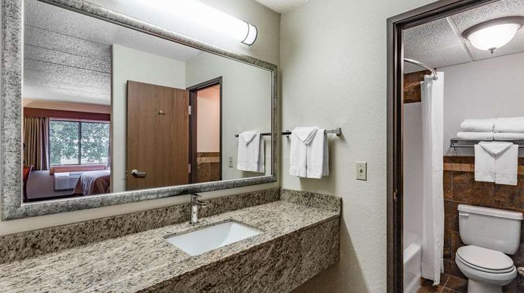 AmericInn by Wyndham Medora Room