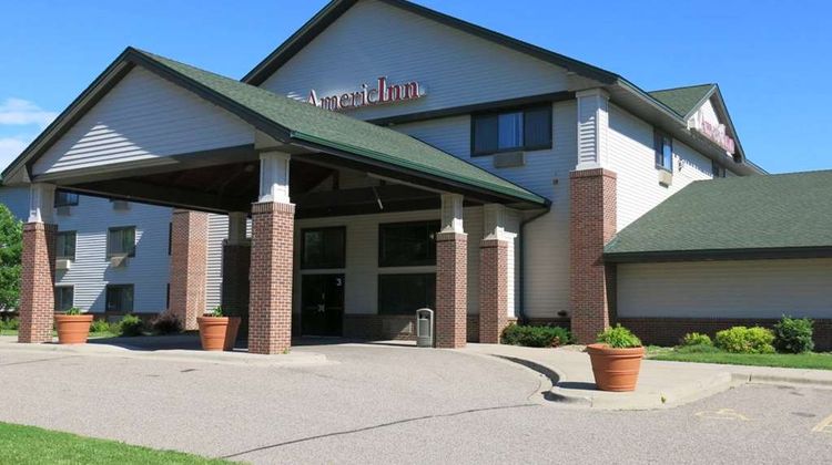 AmericInn by Wyndham Mounds View Exterior